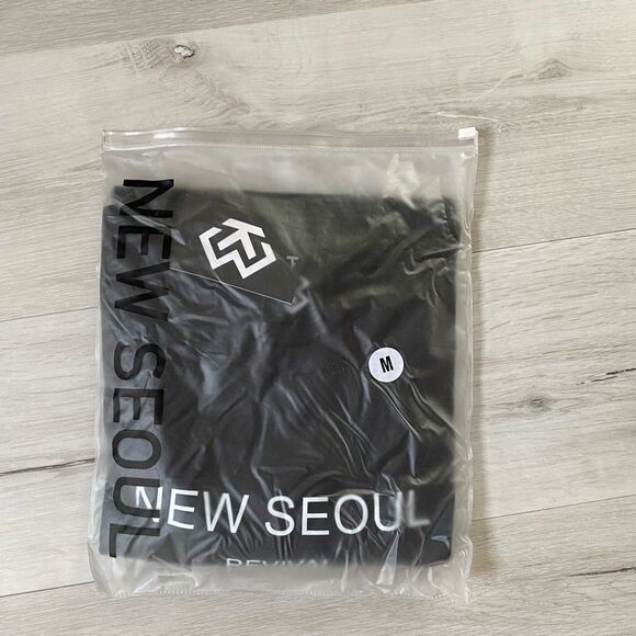 New Seoul‎ SS22 Tee Blk M NWT Mens - Picture 6 of 6